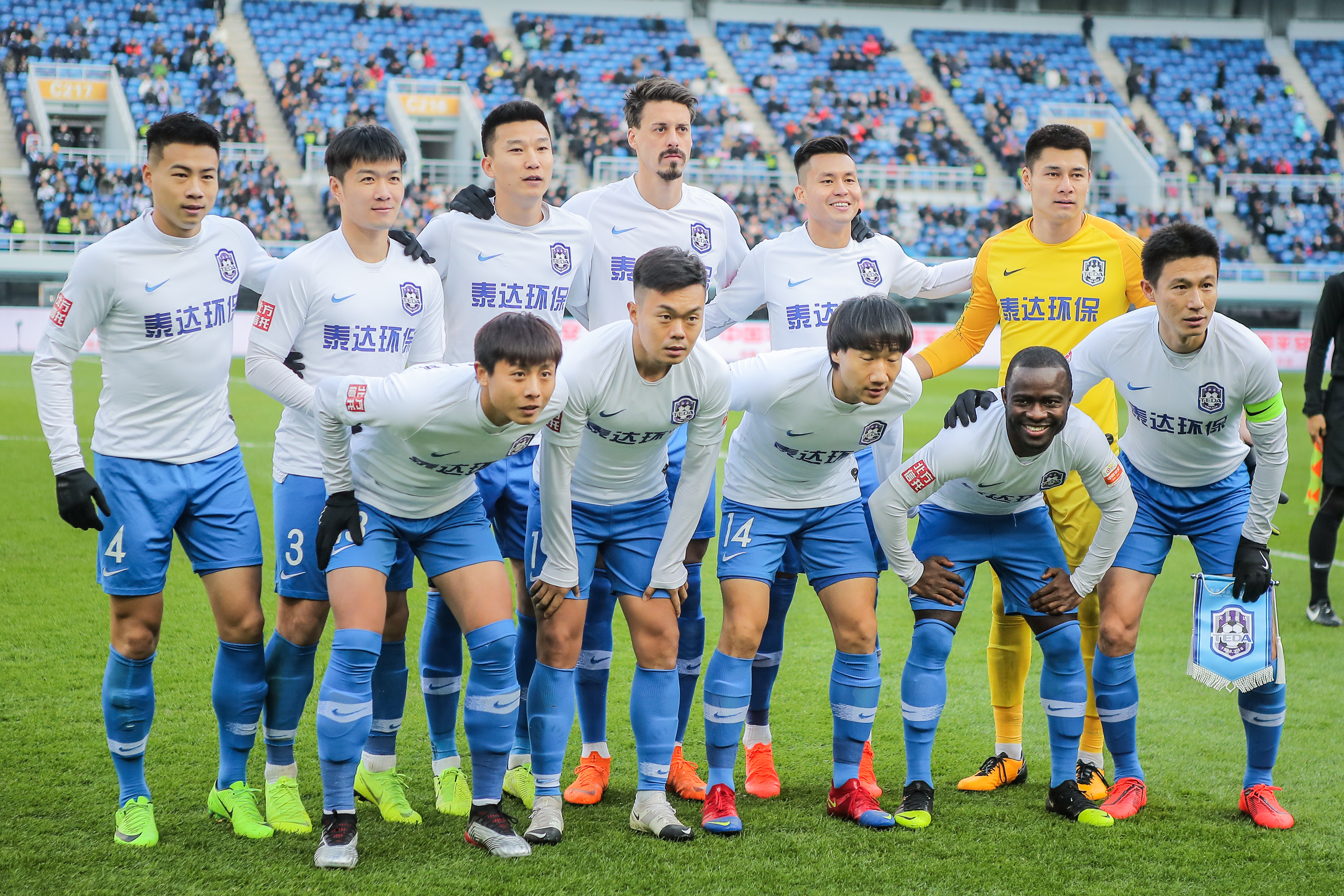 接迫使对手 接迫使对手